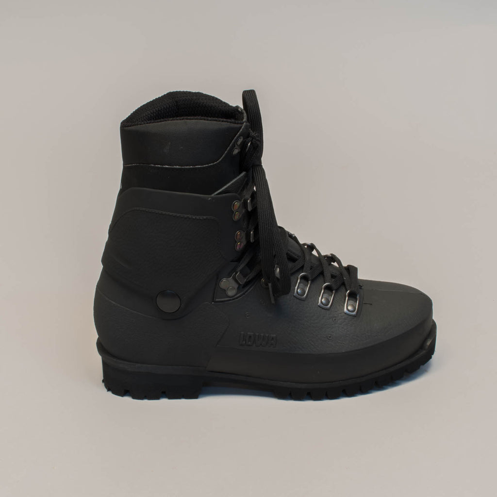 Lowa Civetta Plastic Mountaineering Boots Lowa Civetta Plastic Mountaineering Boots